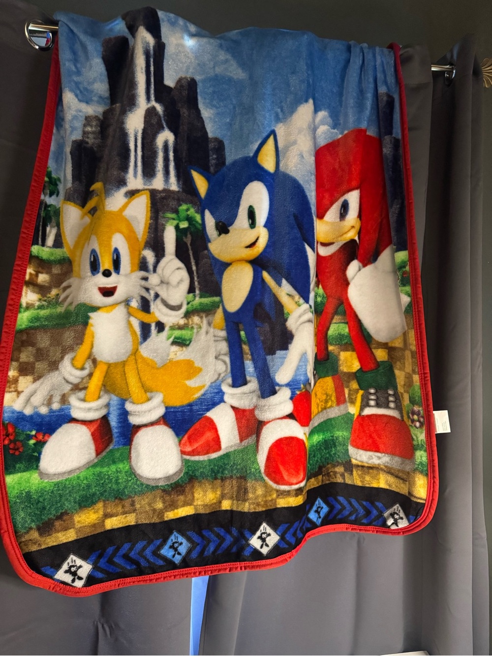 Sonic the Hedgehog Character Throw Blanket - Blue, Yellow, Red